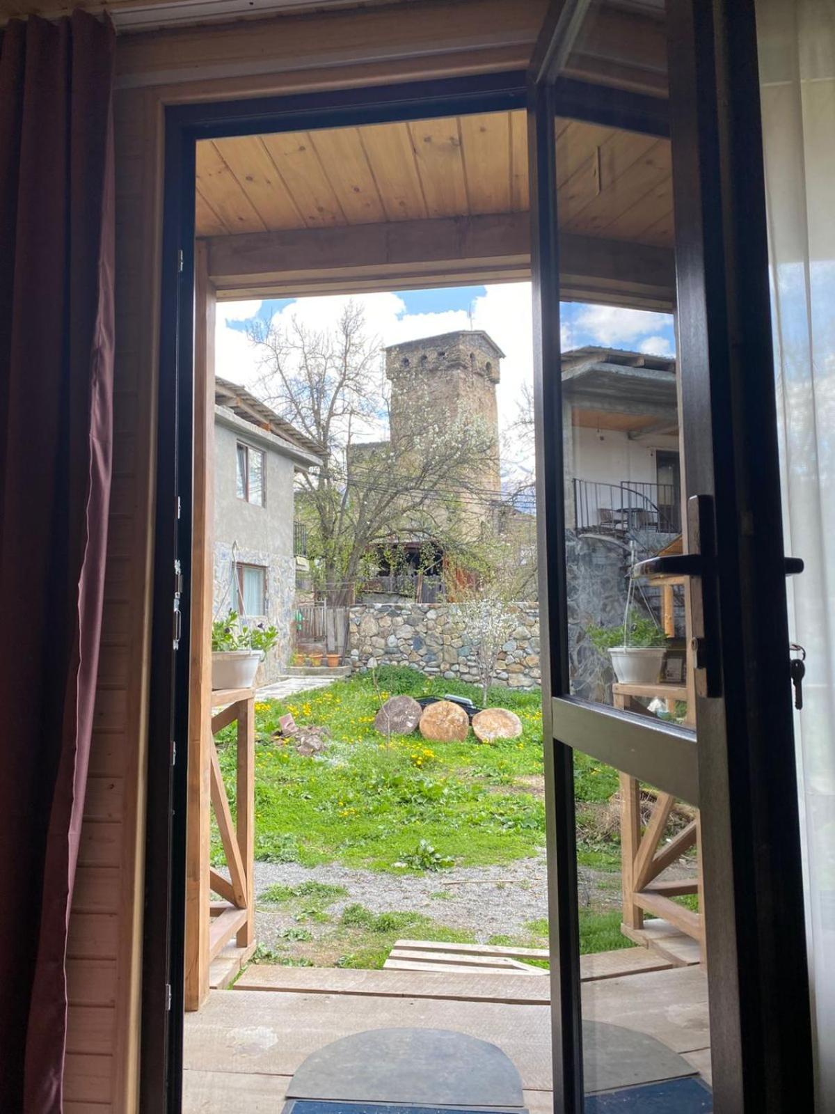 Guesthouse Venera Mestia Eksteriør bilde