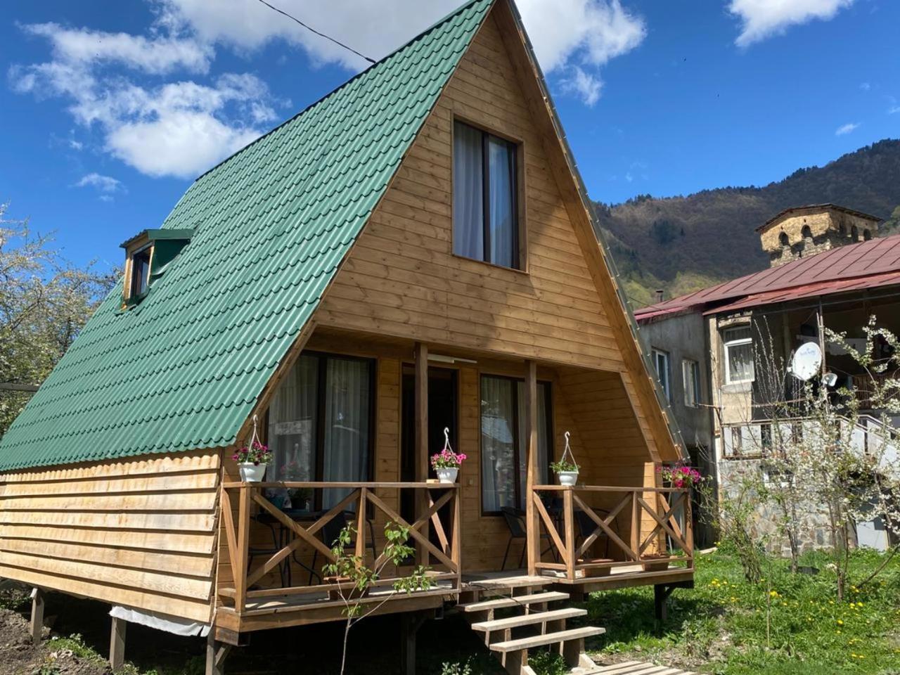 Guesthouse Venera Mestia Eksteriør bilde